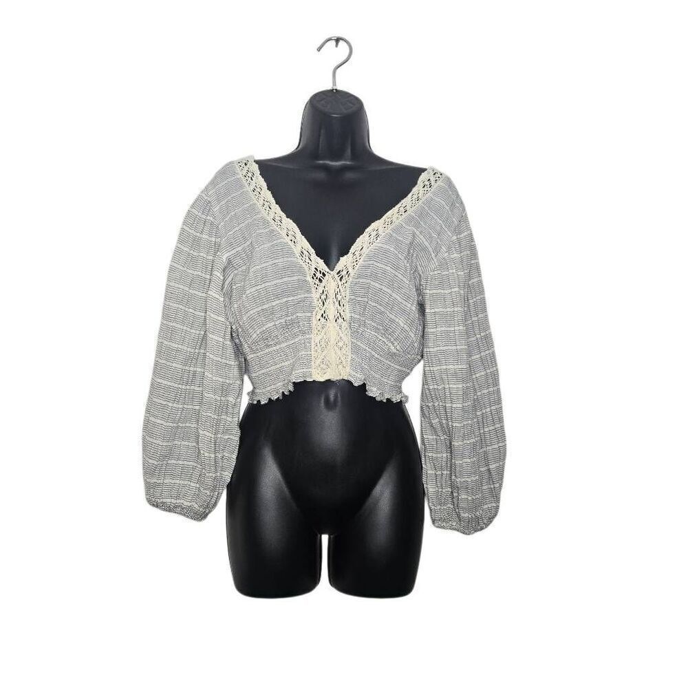 Cotton Candy LA Women’s Boho Cropped Top Size Medium Long Sleeve Lace Trim
